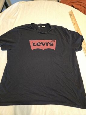 Levi's Black Short Sleeve Tee with Red Batwing Logo